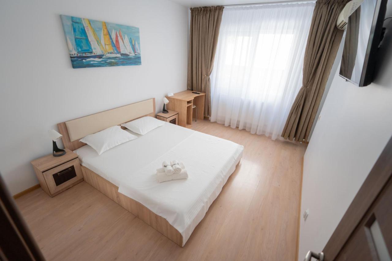 Hotel Studio Titan 布加勒斯特 外观 照片