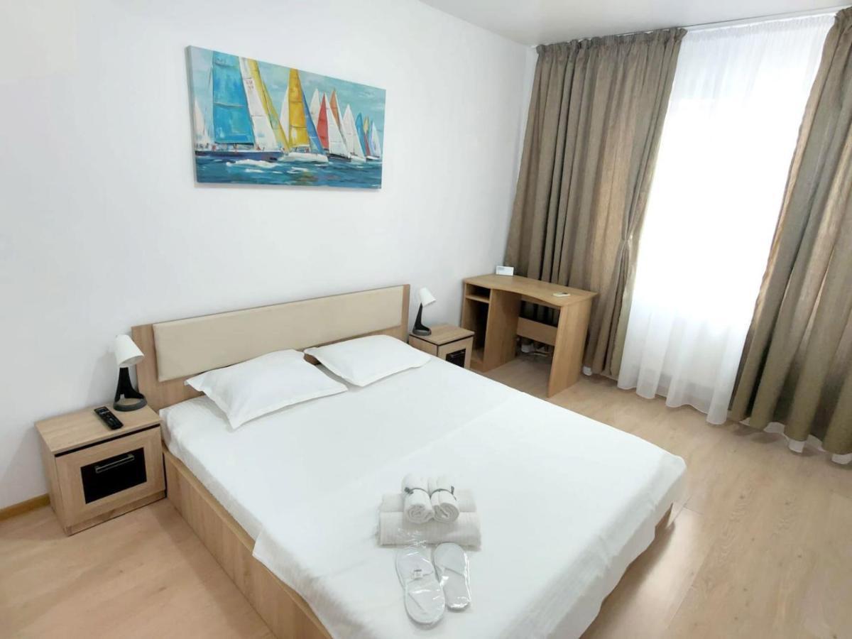 Hotel Studio Titan 布加勒斯特 外观 照片